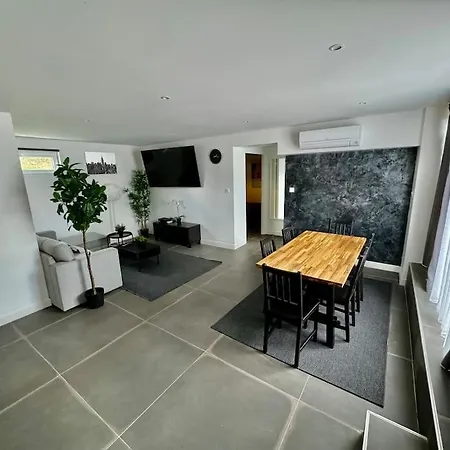 Apartment 1 T3 Neuf Entierement Climatise - Stade-eurexpo *